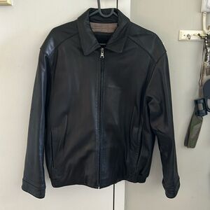 90s Vintage Andrew Marc lamb skin jacket. Size M